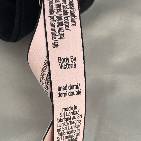 Victoria’s Secret- Body by Victoria lined Demi bra - Picture 4 of 5